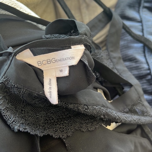 Sheer ruffle top - Picture 5 of 5